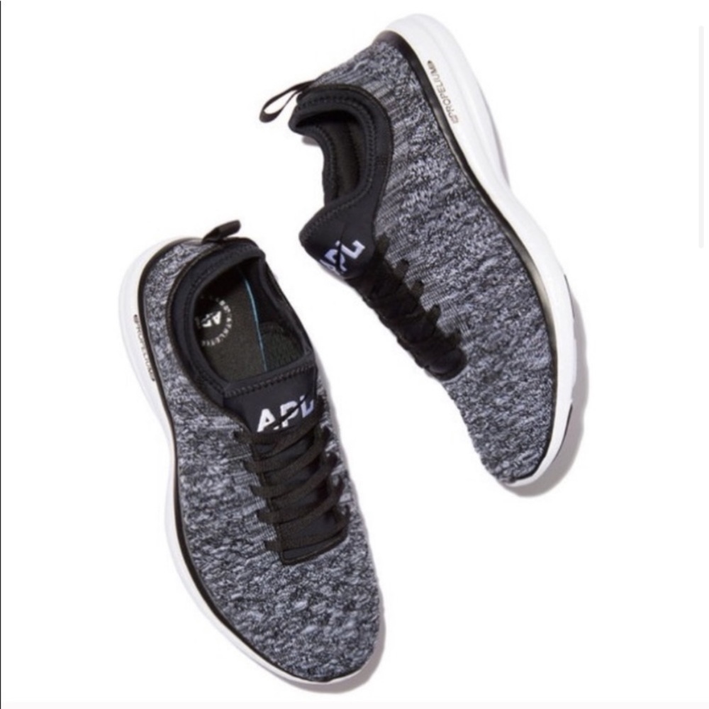 APL techloom phantom with Hickies Lacing system